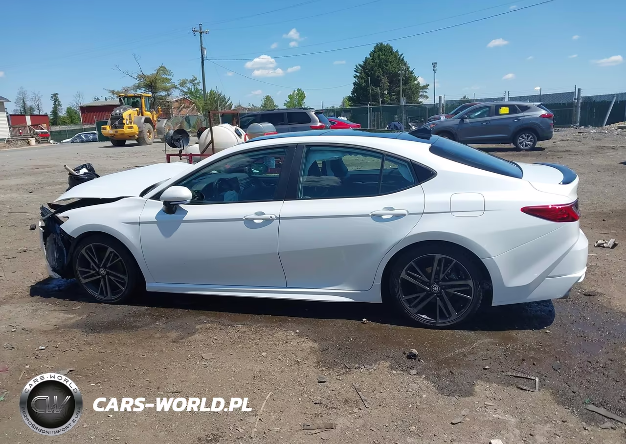 2025 Toyota Camry Xse VIN:4T1DAACK5SU180570 - 15