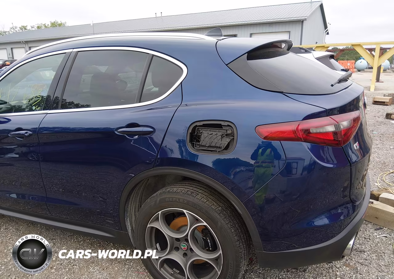 2018 Alfa Romeo Stelvio Ti Awd VIN:ZASFAKBN6J7B78880 - 17