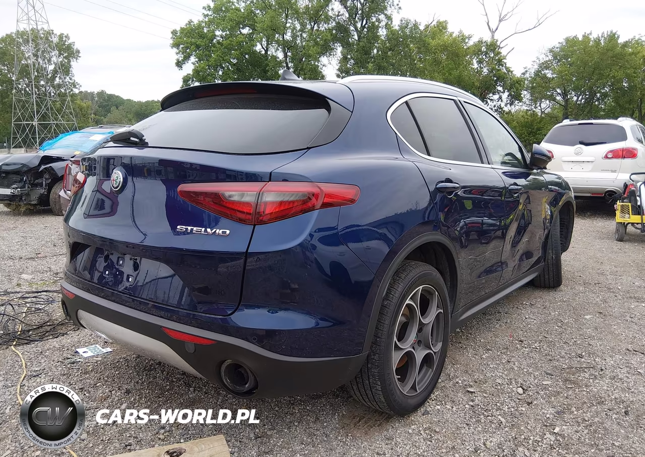 2018 Alfa Romeo Stelvio Ti Awd VIN:ZASFAKBN6J7B78880 - 4