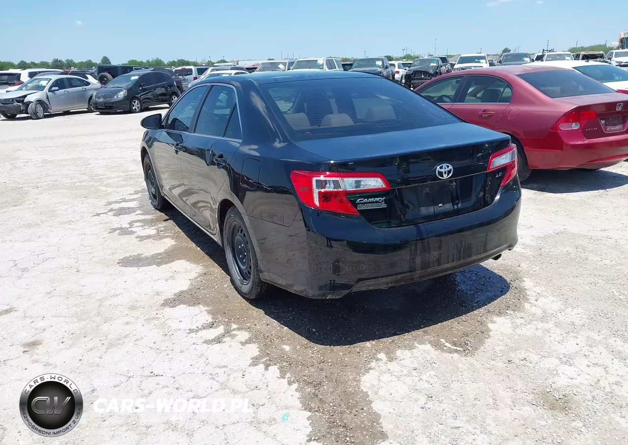 2013 Toyota Camry Le VIN:4T4BF1FK5DR336054 - 3
