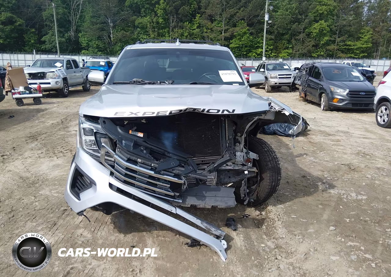 2018 Ford Expedition Xlt VIN:1FMJU1HT9JEA22401 - 13