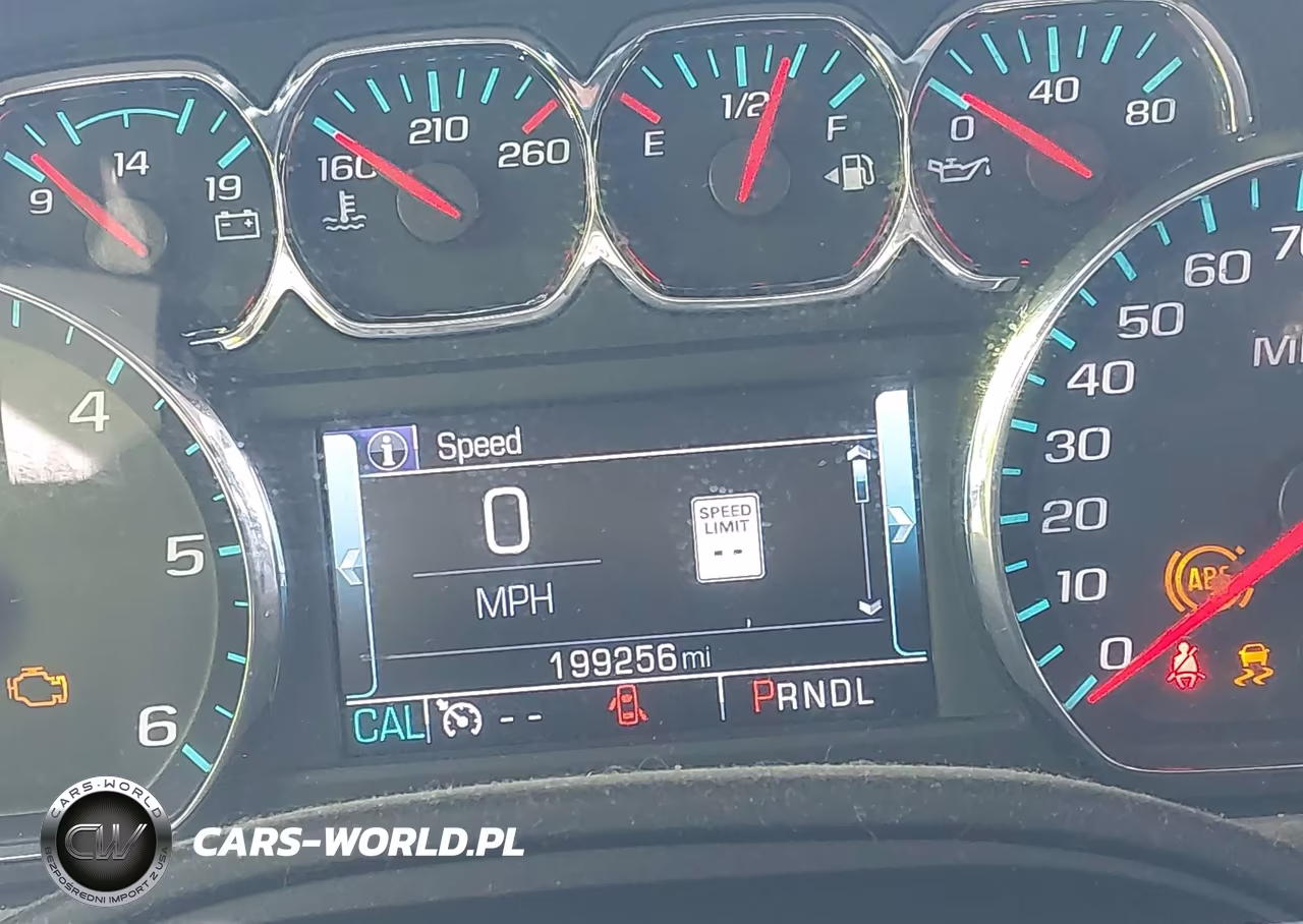2017 Chevrolet Suburban Lt VIN:1GNSKHKC8HR134777 - 16