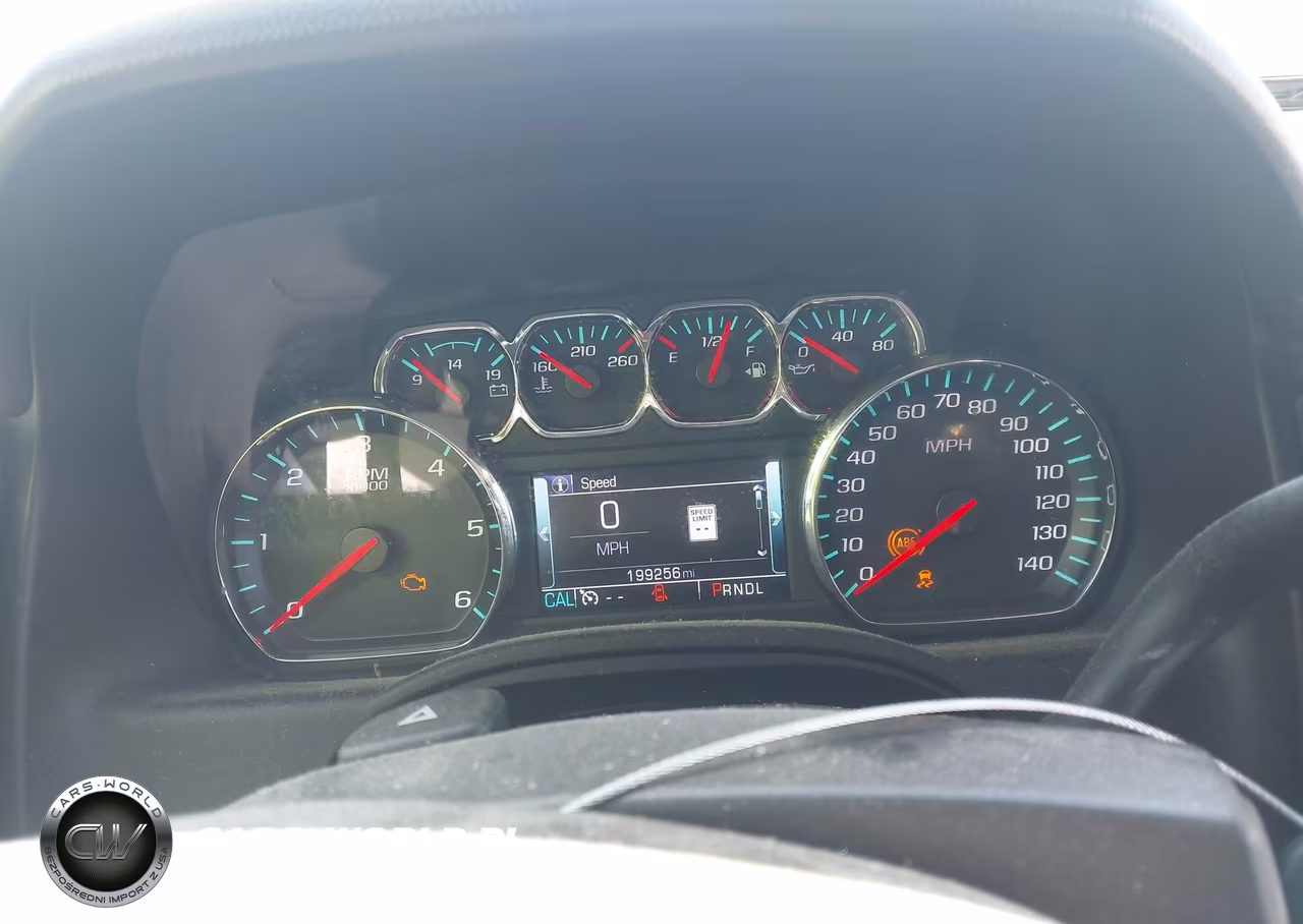 2017 Chevrolet Suburban Lt VIN:1GNSKHKC8HR134777 - 7