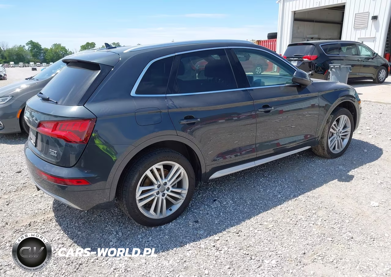 2018 Audi Q5 2.0T Premium-2.0T Tech Premium VIN:WA1BNAFY7J2007816 - 4