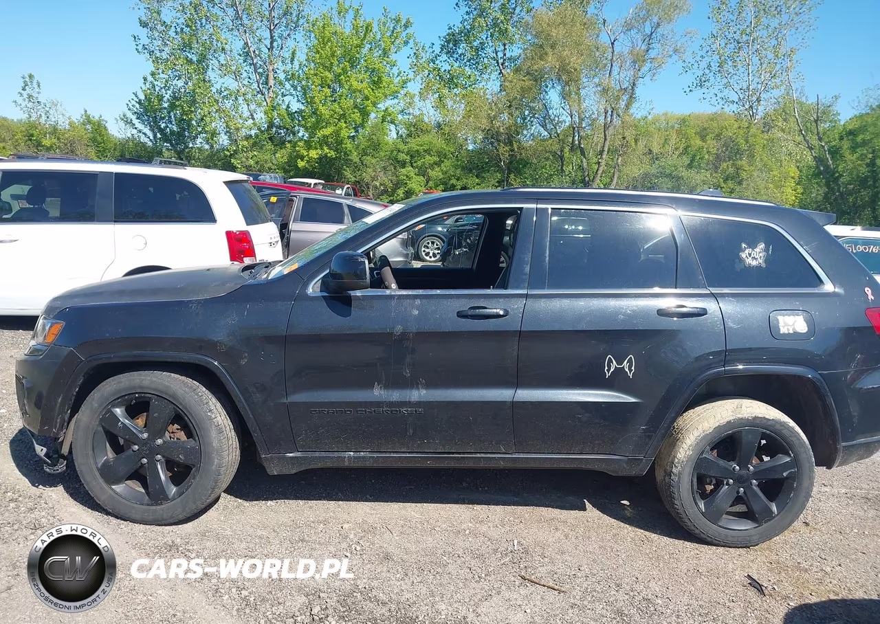 2015 Jeep Grand Cherokee Altitude VIN:1C4RJFAGXFC140356 - 15