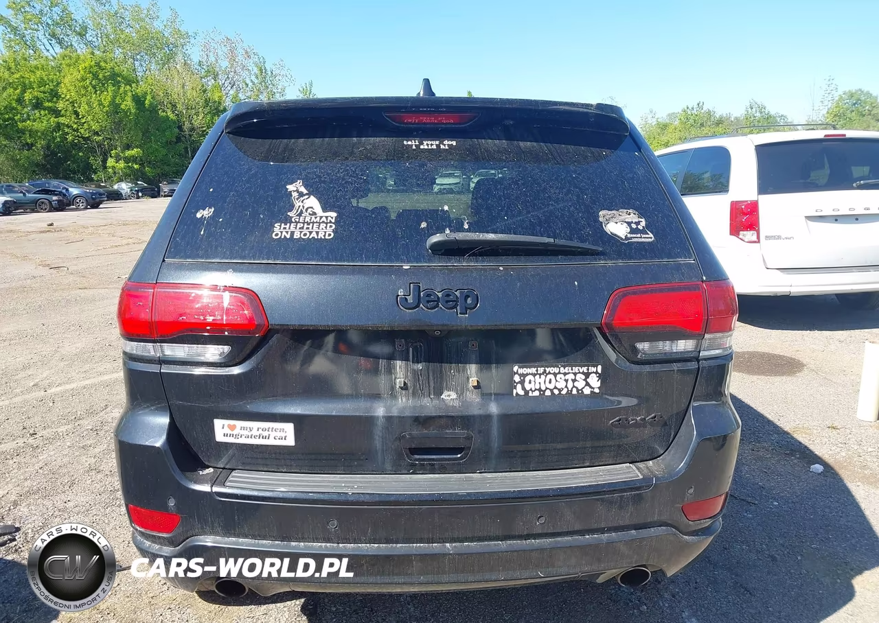 2015 Jeep Grand Cherokee Altitude VIN:1C4RJFAGXFC140356 - 17