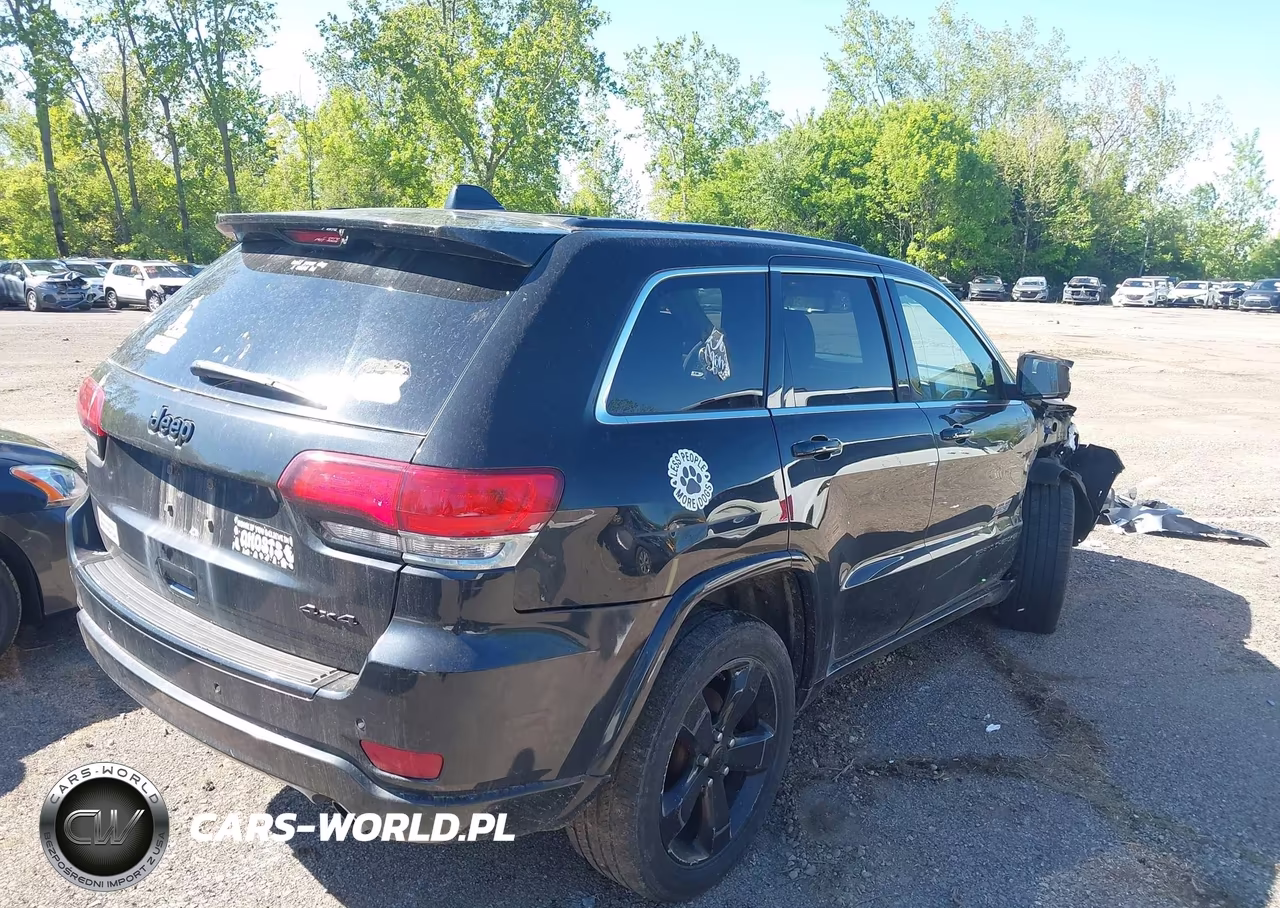2015 Jeep Grand Cherokee Altitude VIN:1C4RJFAGXFC140356 - 4