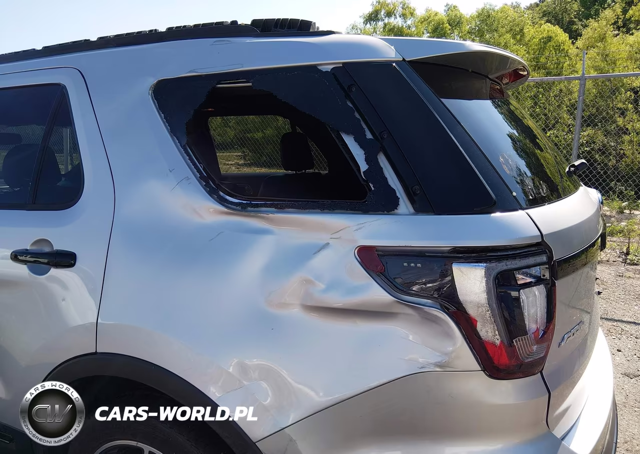 2017 Ford Explorer Sport VIN:1FM5K8GTXHGC88526 - 6
