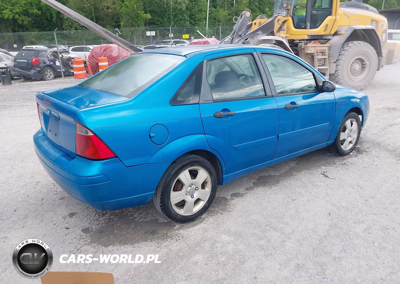 2007 Ford Focus S-Se-Ses VIN:1FAFP34N77W323312 - 4