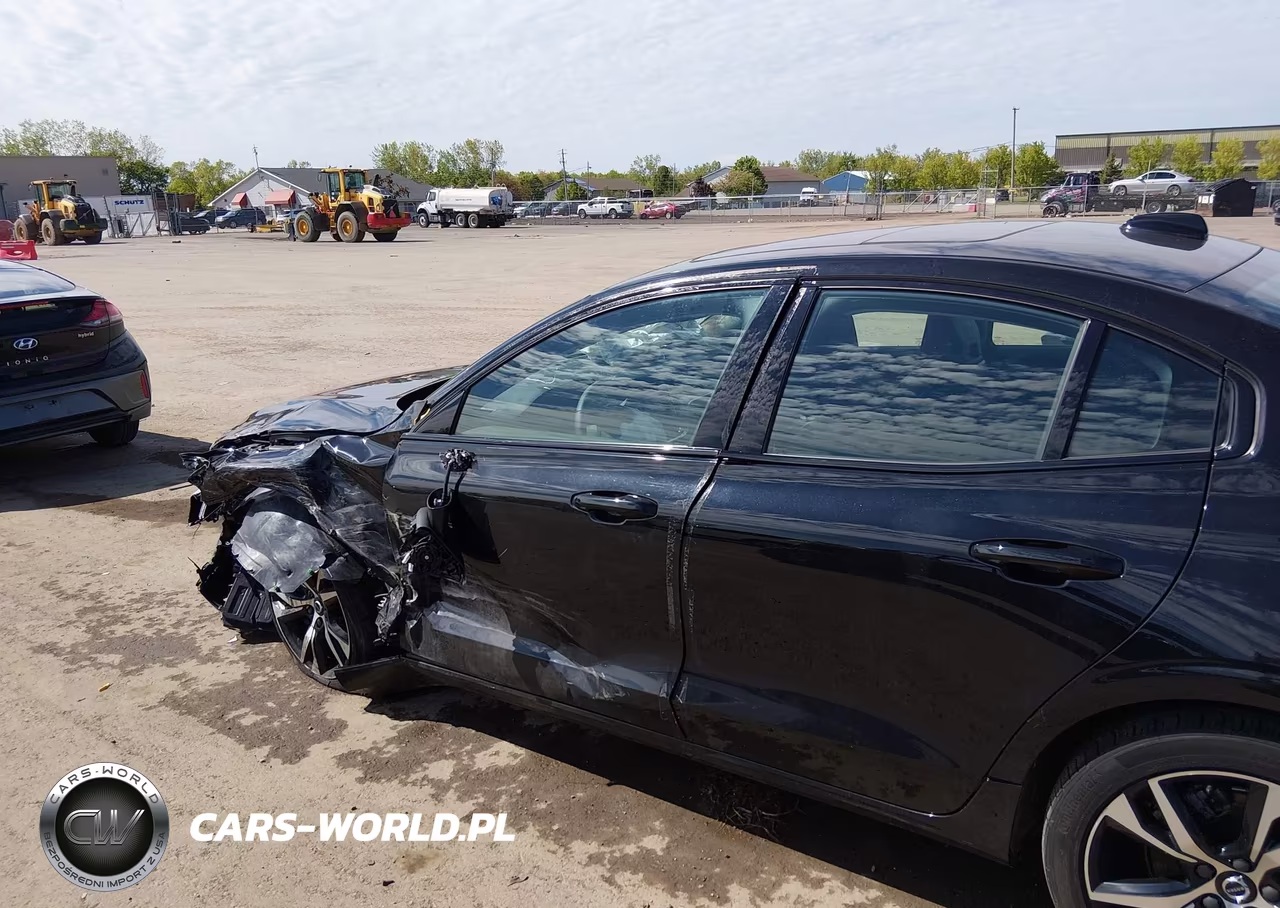 2024 Volvo S60 B5 Core Dark Theme VIN:7JRL12FK5RG326798 - 14