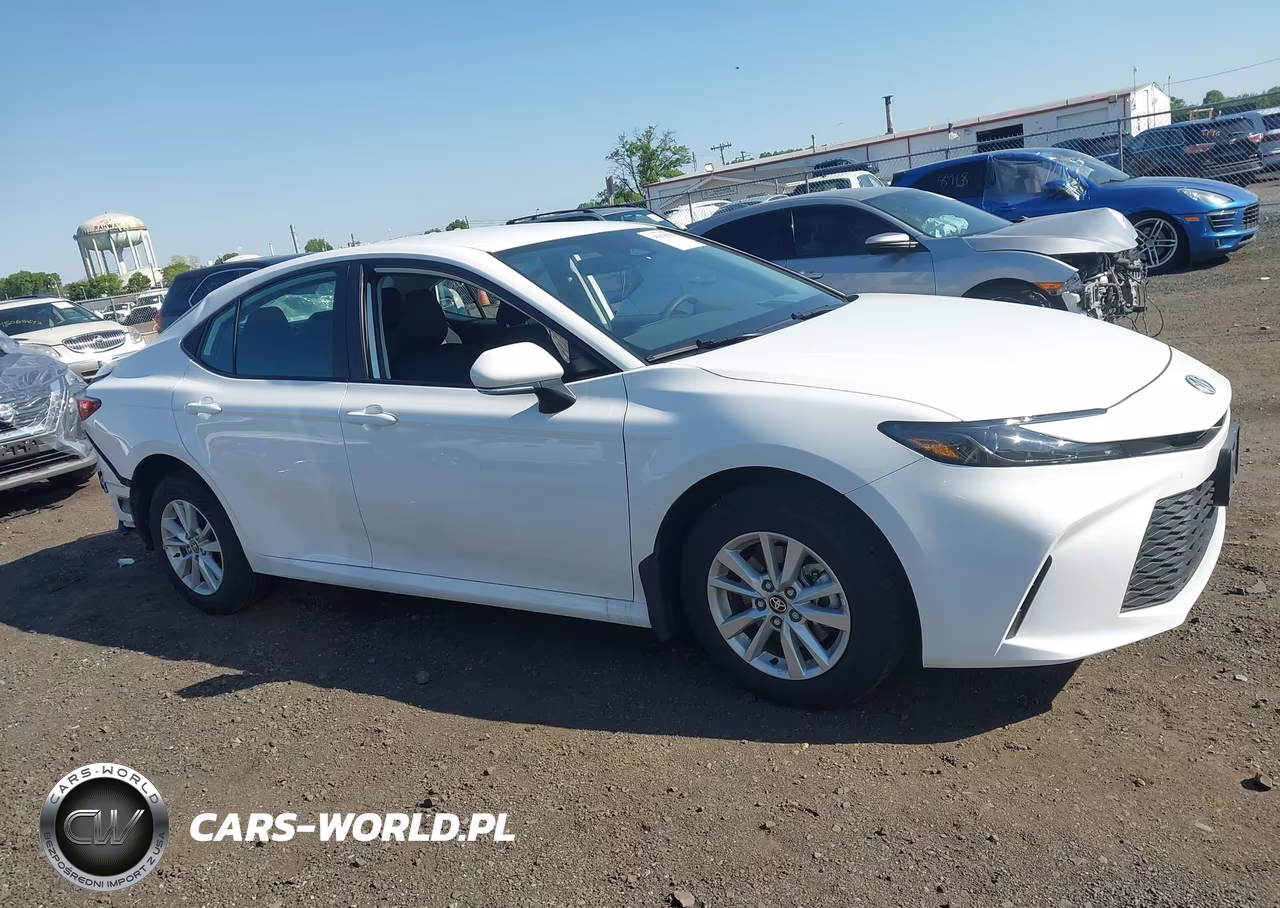 2026 Toyota Camry Le VIN:4T1DBADK5TU048762 - 13