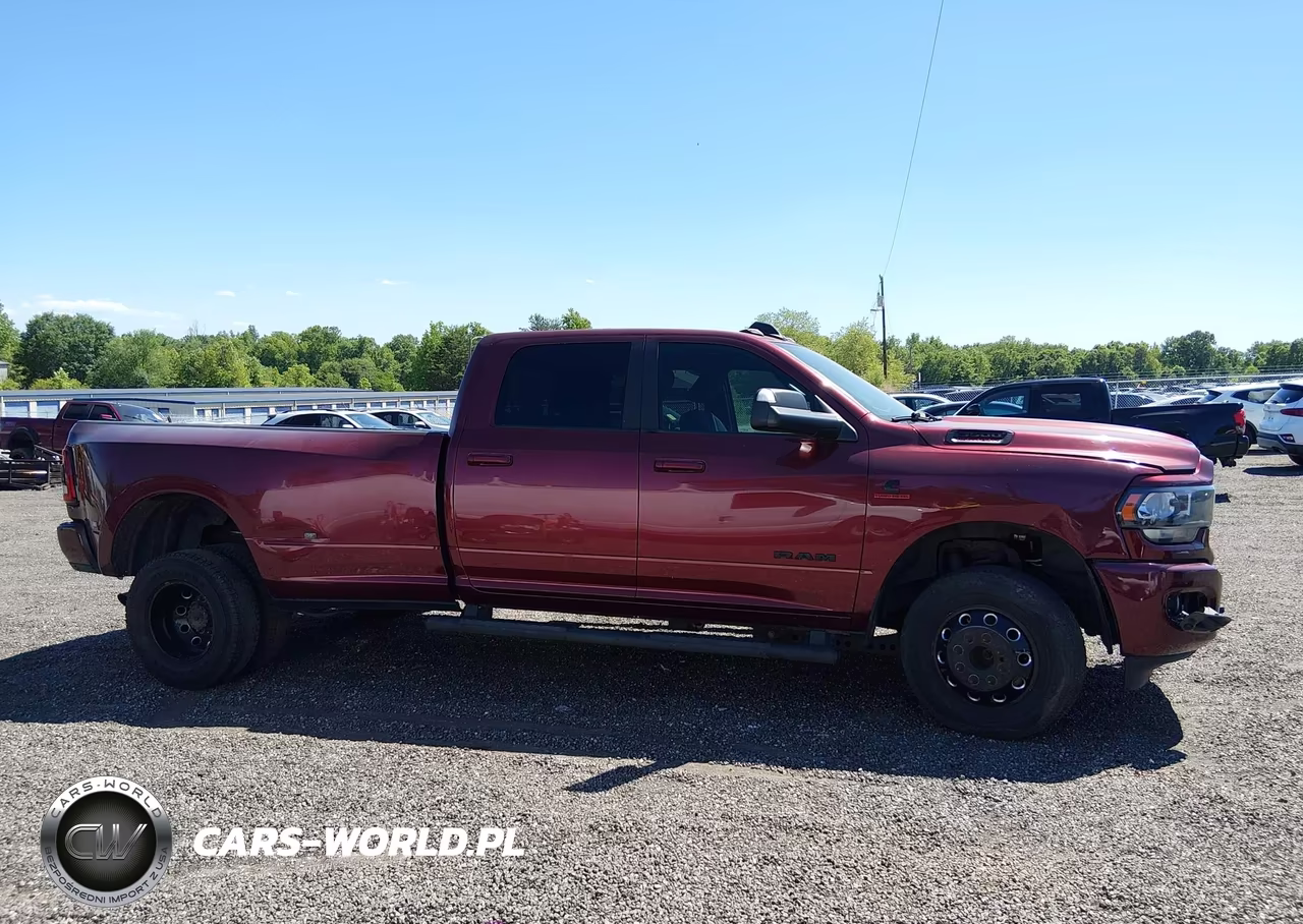 2021 Ram 3500 Big Horn 4X4 8' Box VIN:3C63RRHL9MG588592 - 13