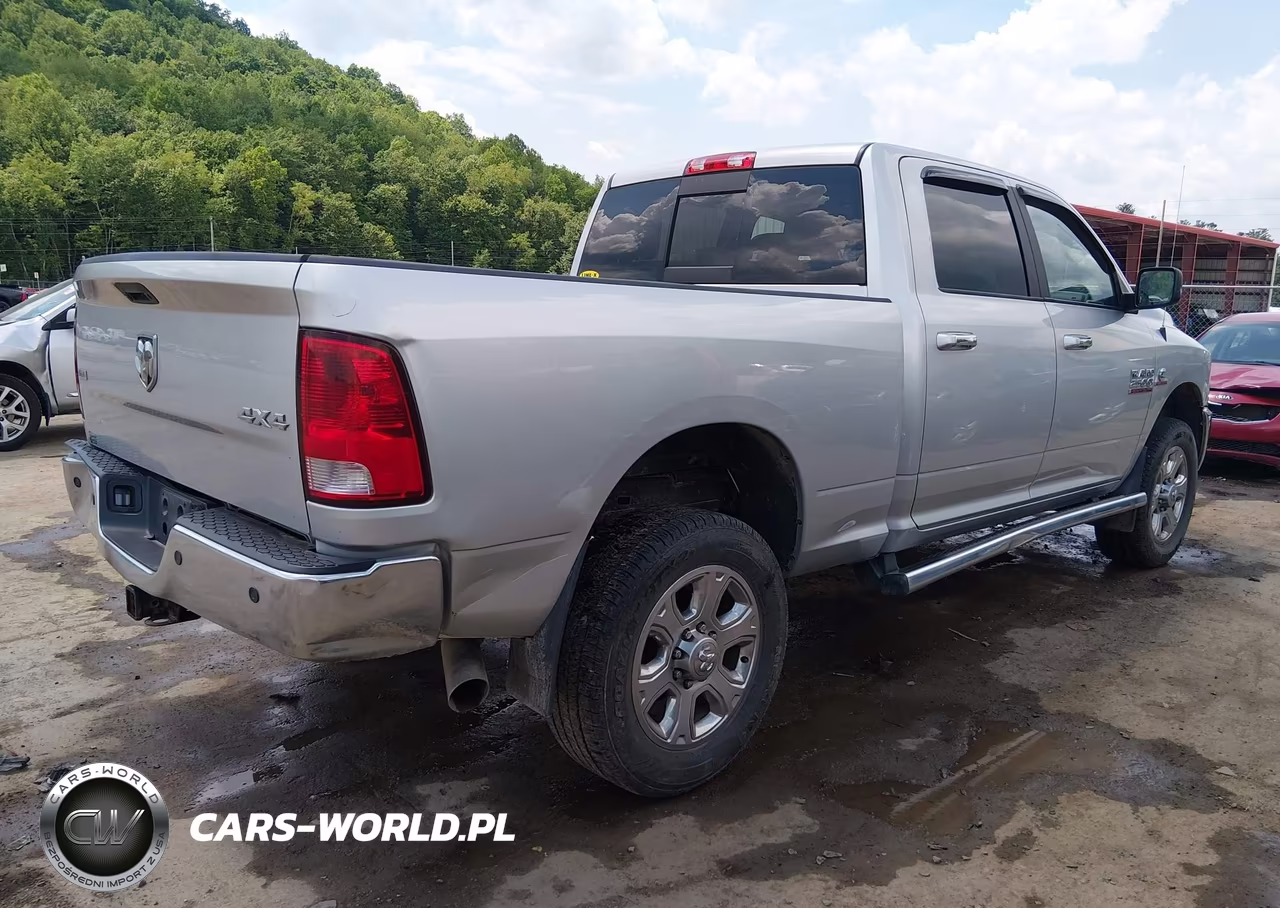 2016 Ram 2500 Slt VIN:3C6UR5DL2GG103815 - 4