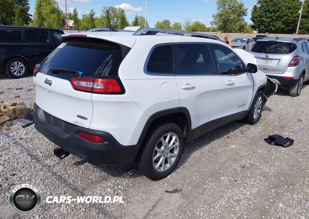2017 Jeep Cherokee Latitude Fwd VIN:1C4PJLCB5HW549356 - 4