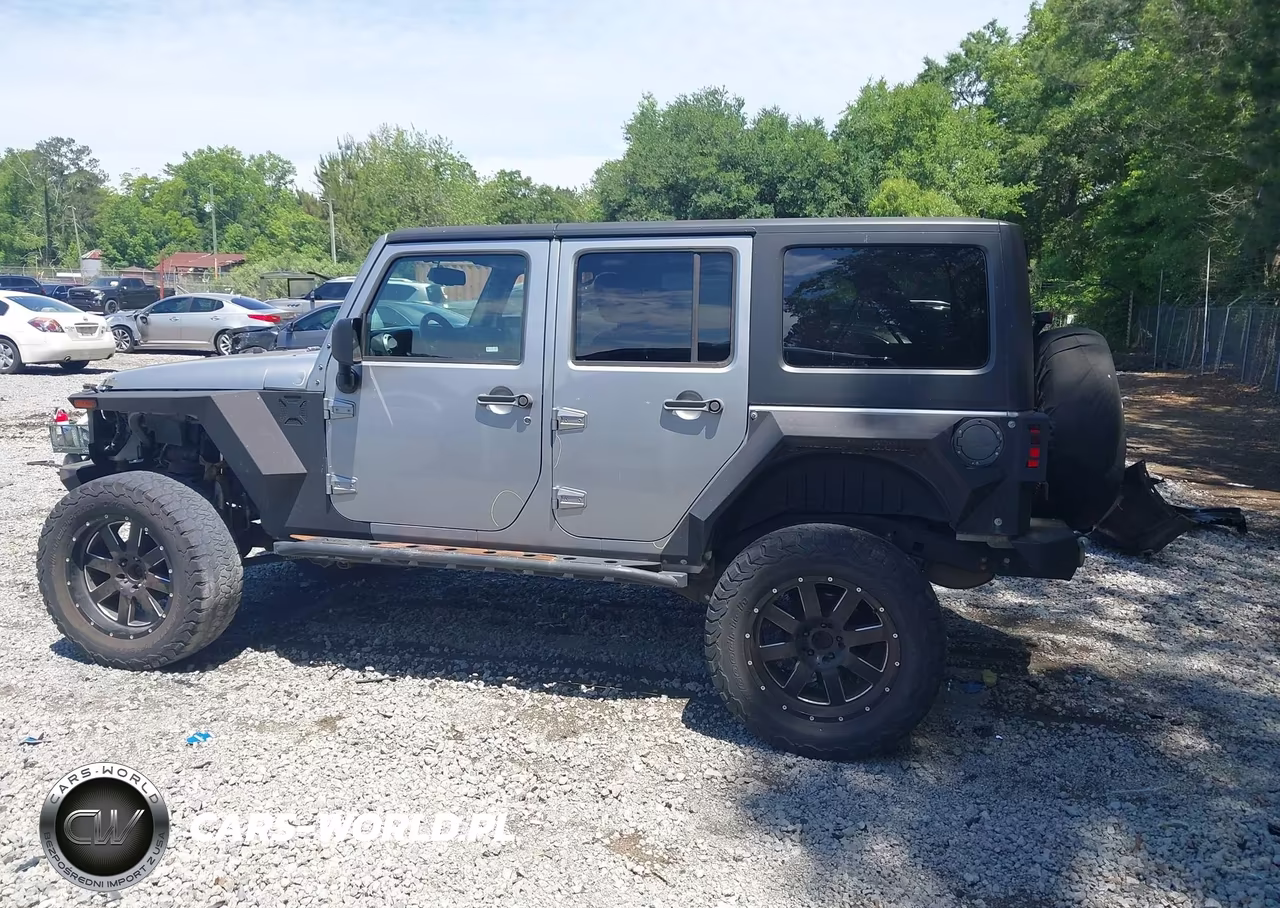 2015 Jeep Wrangler Unlimited Freedom Edition VIN:1C4BJWDG9FL563166 - 14