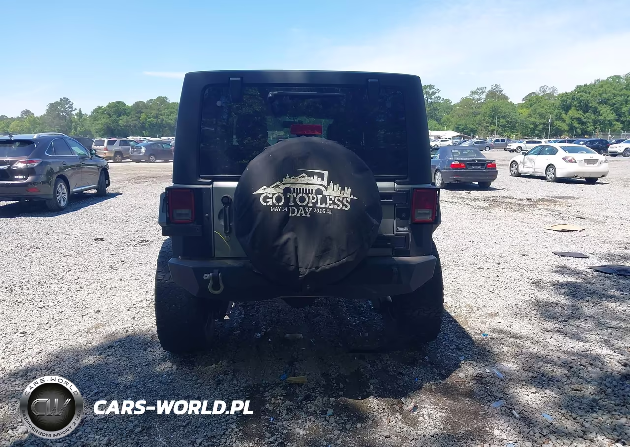 2015 Jeep Wrangler Unlimited Freedom Edition VIN:1C4BJWDG9FL563166 - 16