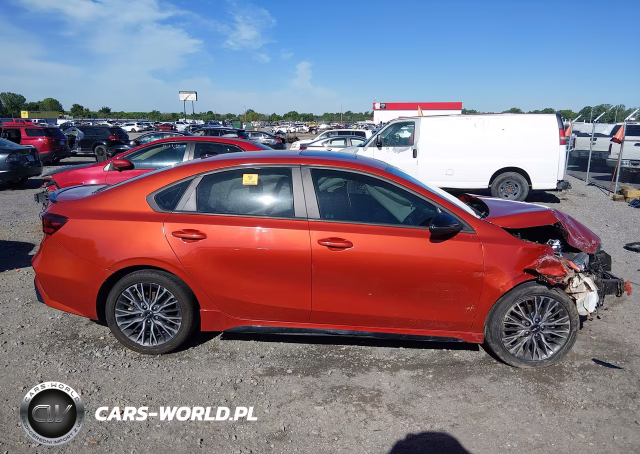 2023 Kia Forte Gt-Line VIN:3KPF54AD9PE560430 - 12