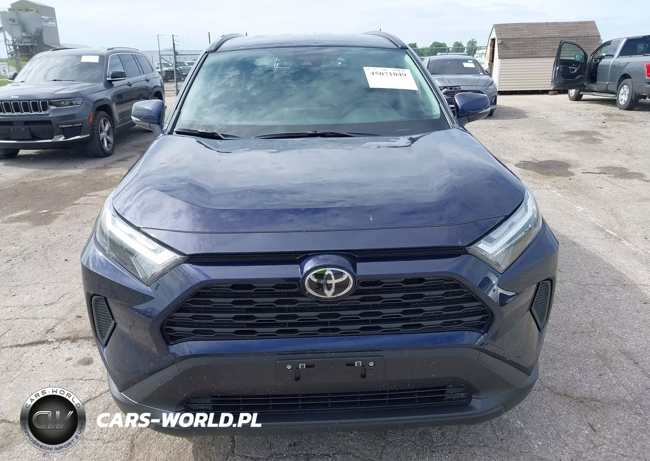 2025 Toyota Rav4 Hybrid Xle VIN:JTMRWRFV1SJ087949 - 12
