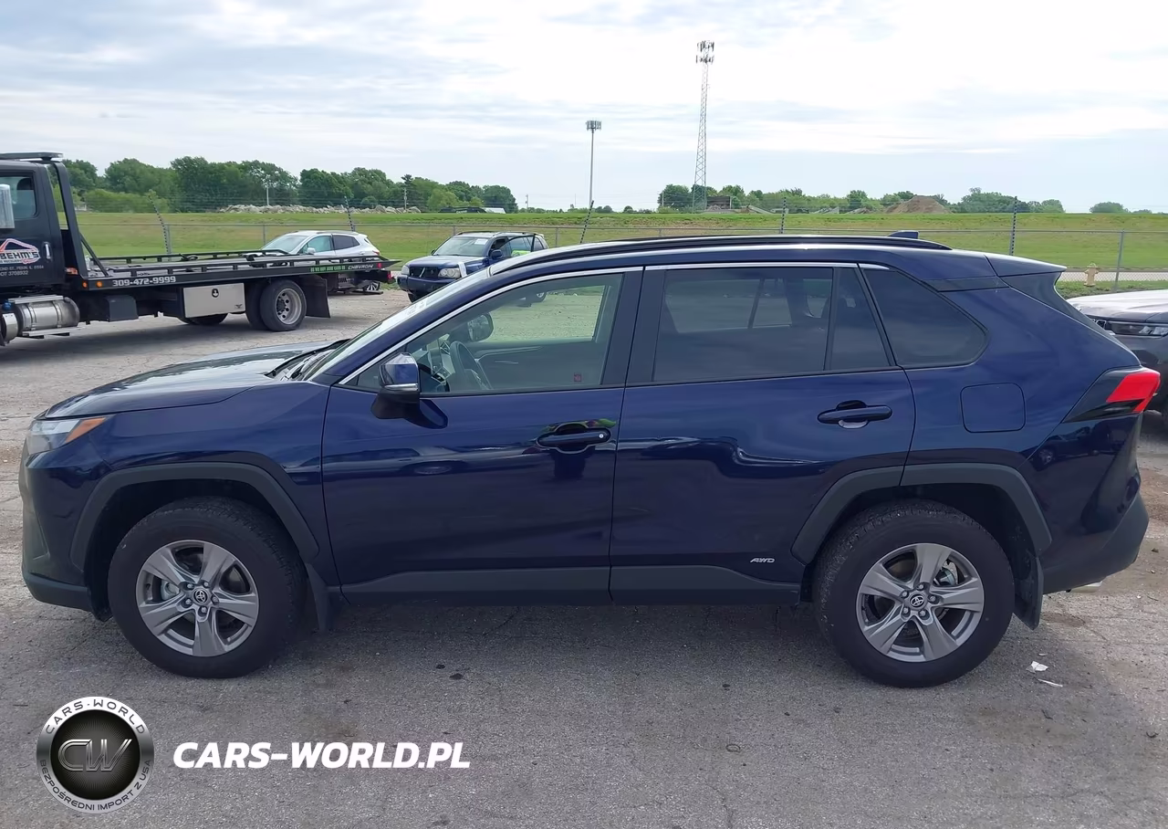 2025 Toyota Rav4 Hybrid Xle VIN:JTMRWRFV1SJ087949 - 14