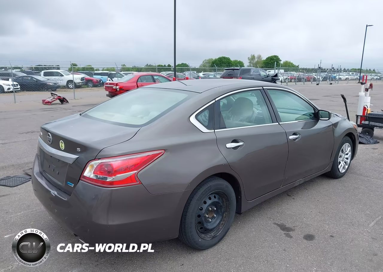2013 Nissan Altima 2.5 S VIN:1N4AL3AP1DC205118 - 4