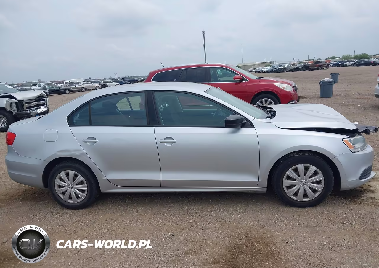 2013 Volkswagen Jetta 2.0L S VIN:3VW2K7AJ9DM352240 - 13
