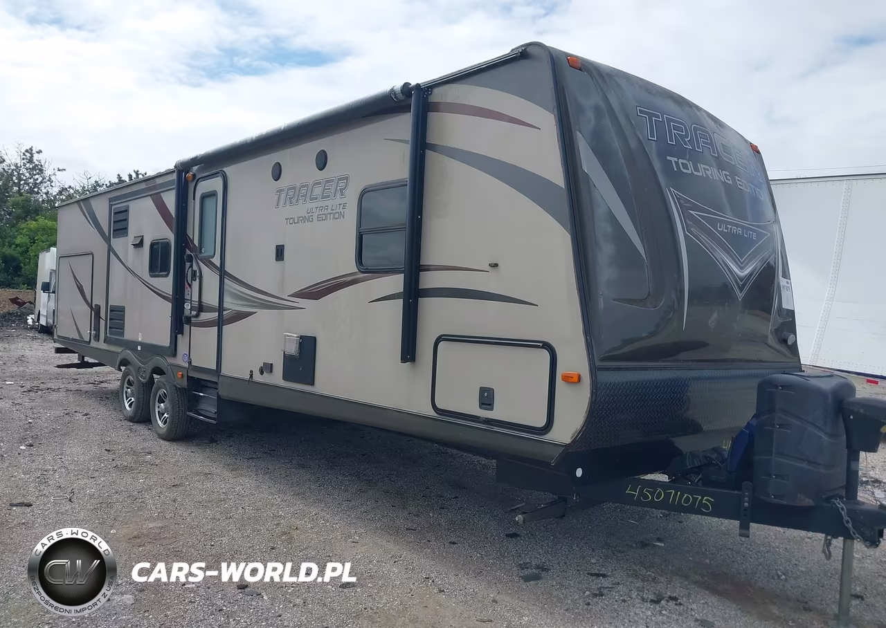 2014 Tracer By Forest Riv Ultra Lite Executive