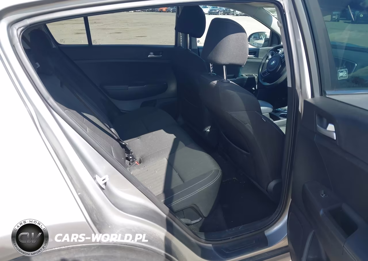 2019 Kia Sportage Lx VIN:KNDPMCACXK7609300 - 8