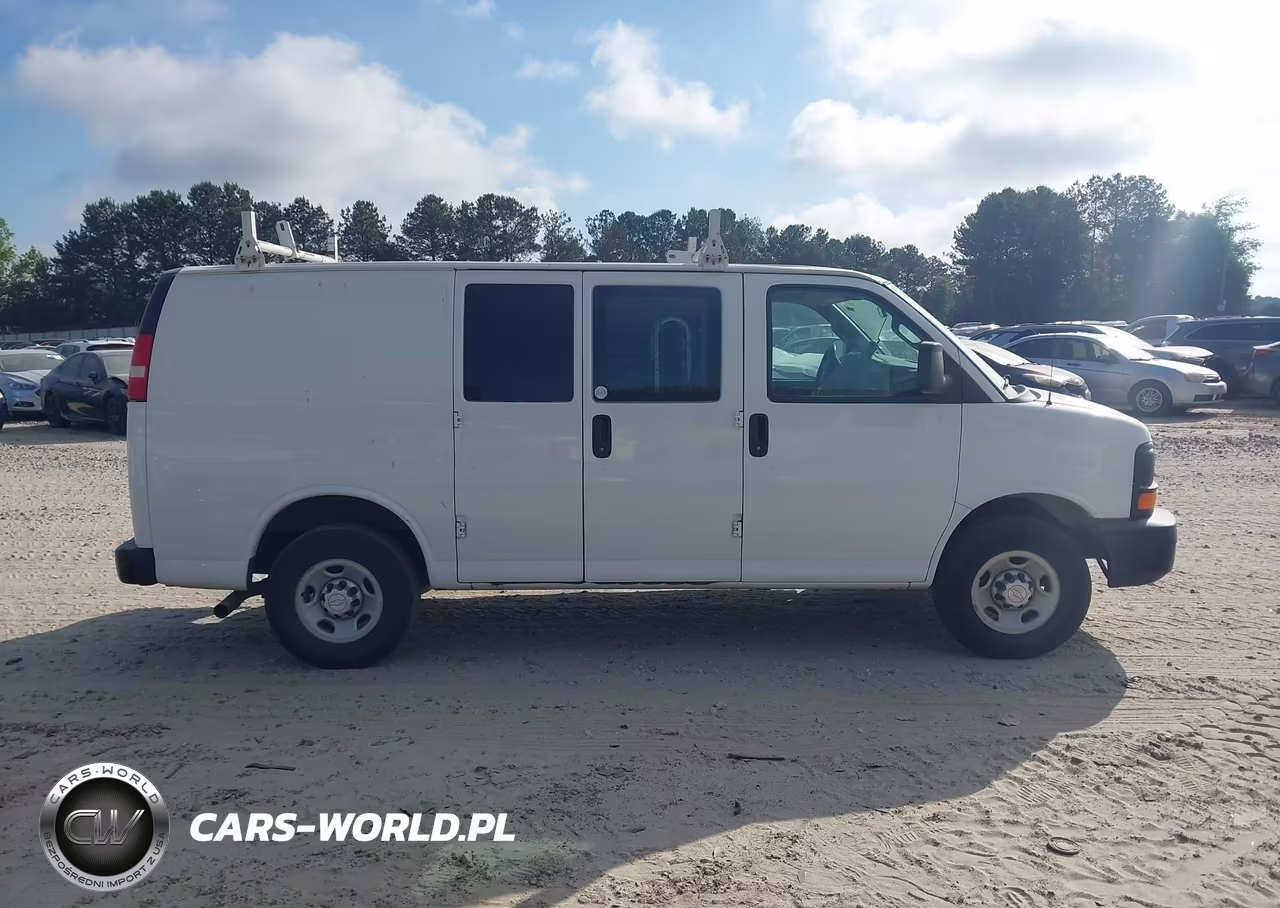 2016 Chevrolet Express 2500 Work Van VIN:1GCWGAFF5G1272894 - 13