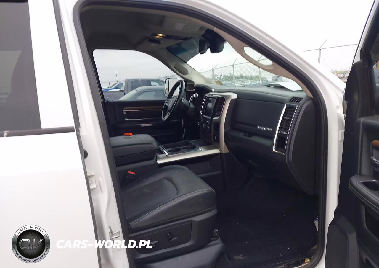 2015 Ram 2500 Laramie VIN:3C6UR5FL2FG603467 - 5