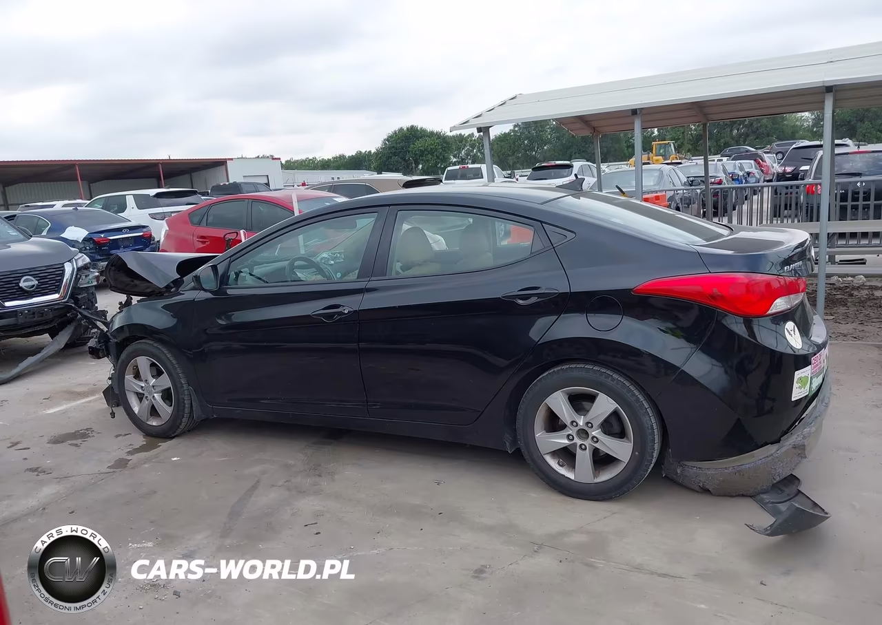 2013 Hyundai Elantra Gls VIN:5NPDH4AE6DH275568 - 15