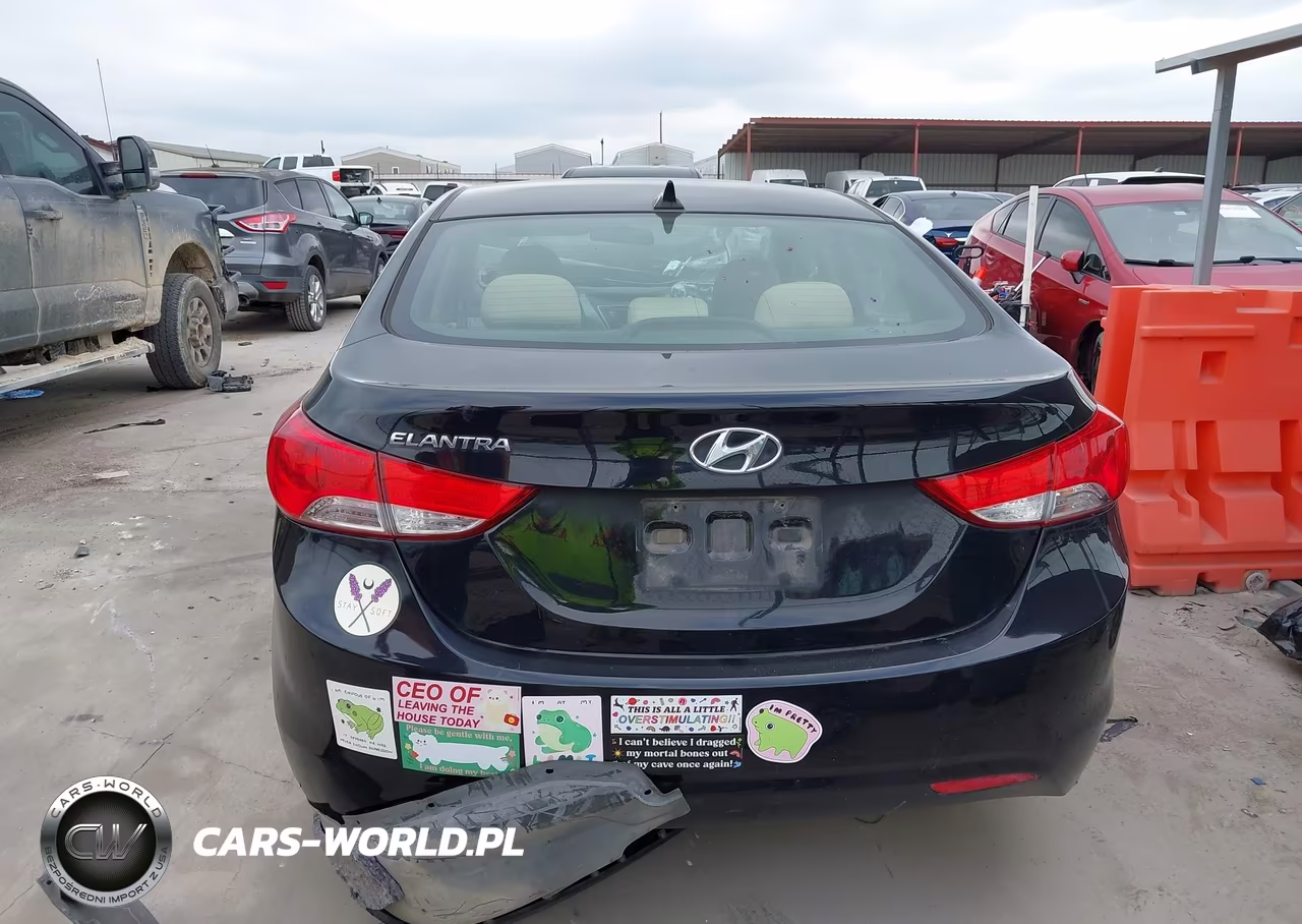 2013 Hyundai Elantra Gls VIN:5NPDH4AE6DH275568 - 17