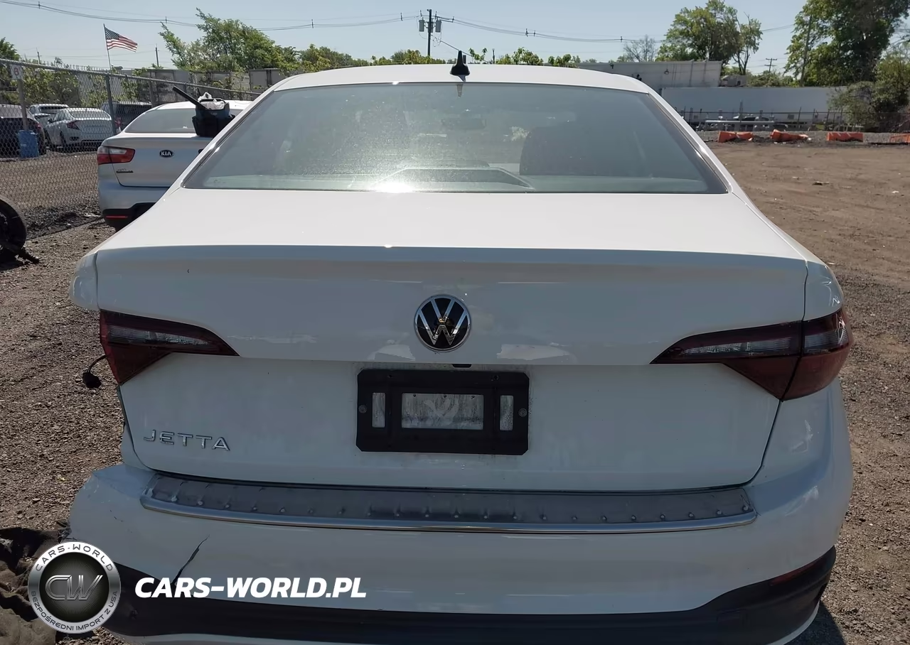 2023 Volkswagen Jetta 1.5T Sport VIN:3VWBM7BU9PM021830 - 16