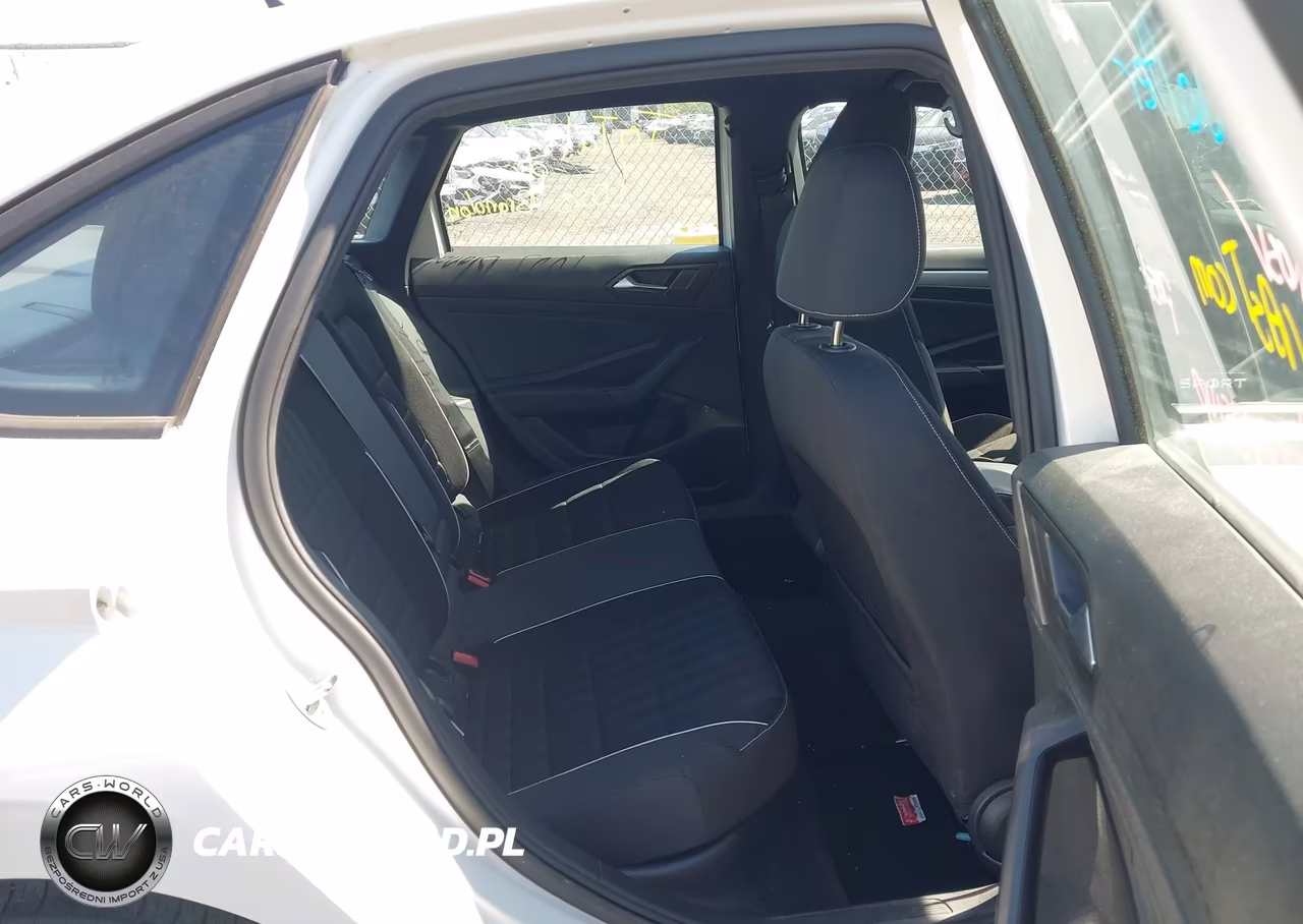 2023 Volkswagen Jetta 1.5T Sport VIN:3VWBM7BU9PM021830 - 8
