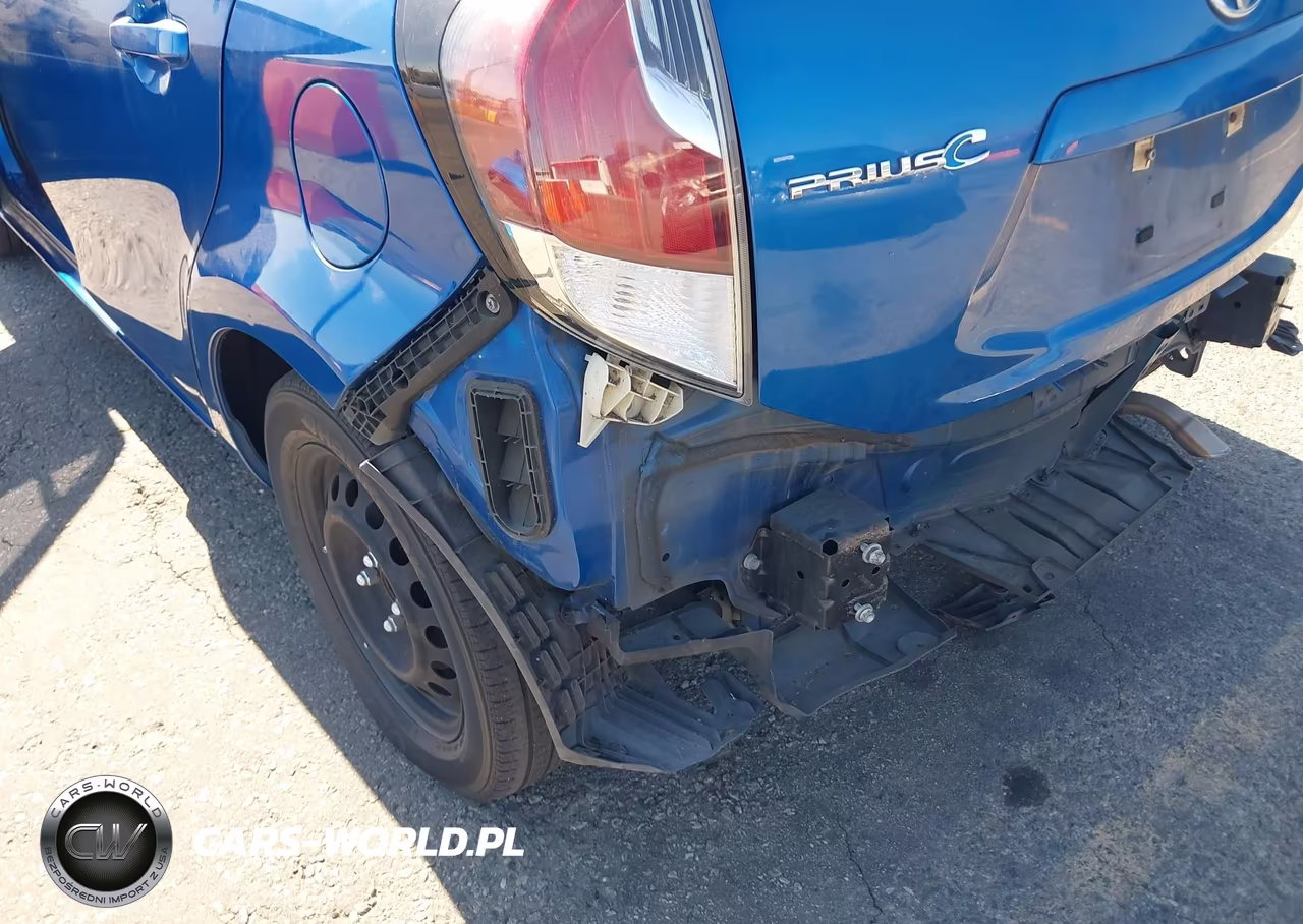 2016 Toyota Prius C Two VIN:JTDKDTB3XG1589942 - 20