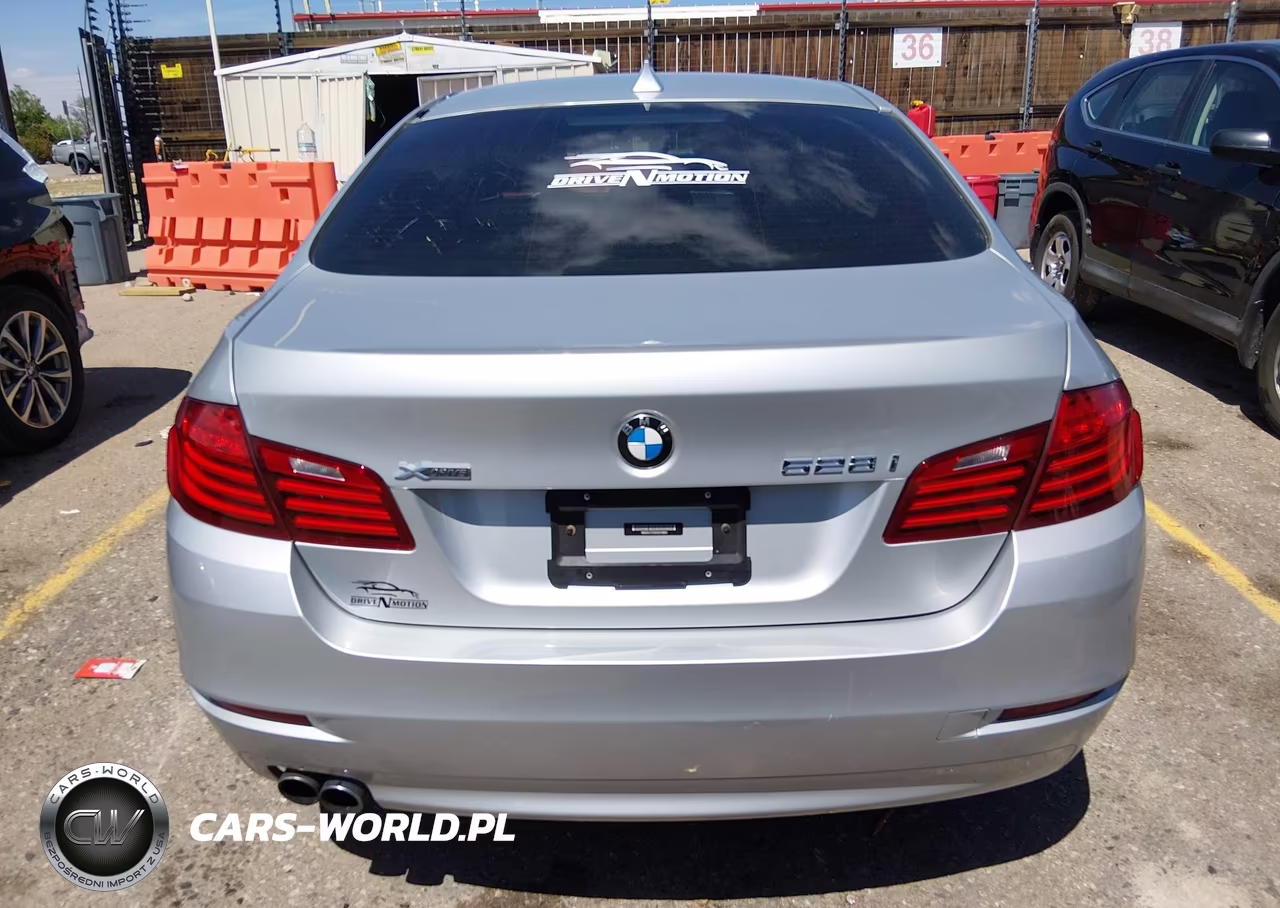 2014 BMW 528I xDrive VIN:WBA5A7C55ED618804 - 16