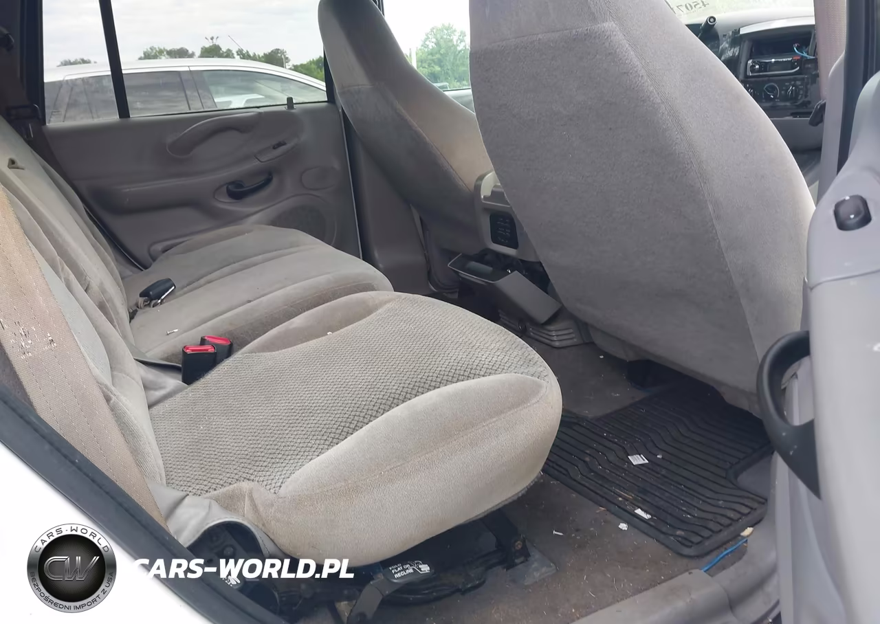 2001 Ford Expedition Xlt VIN:1FMPU16L01LB44685 - 8