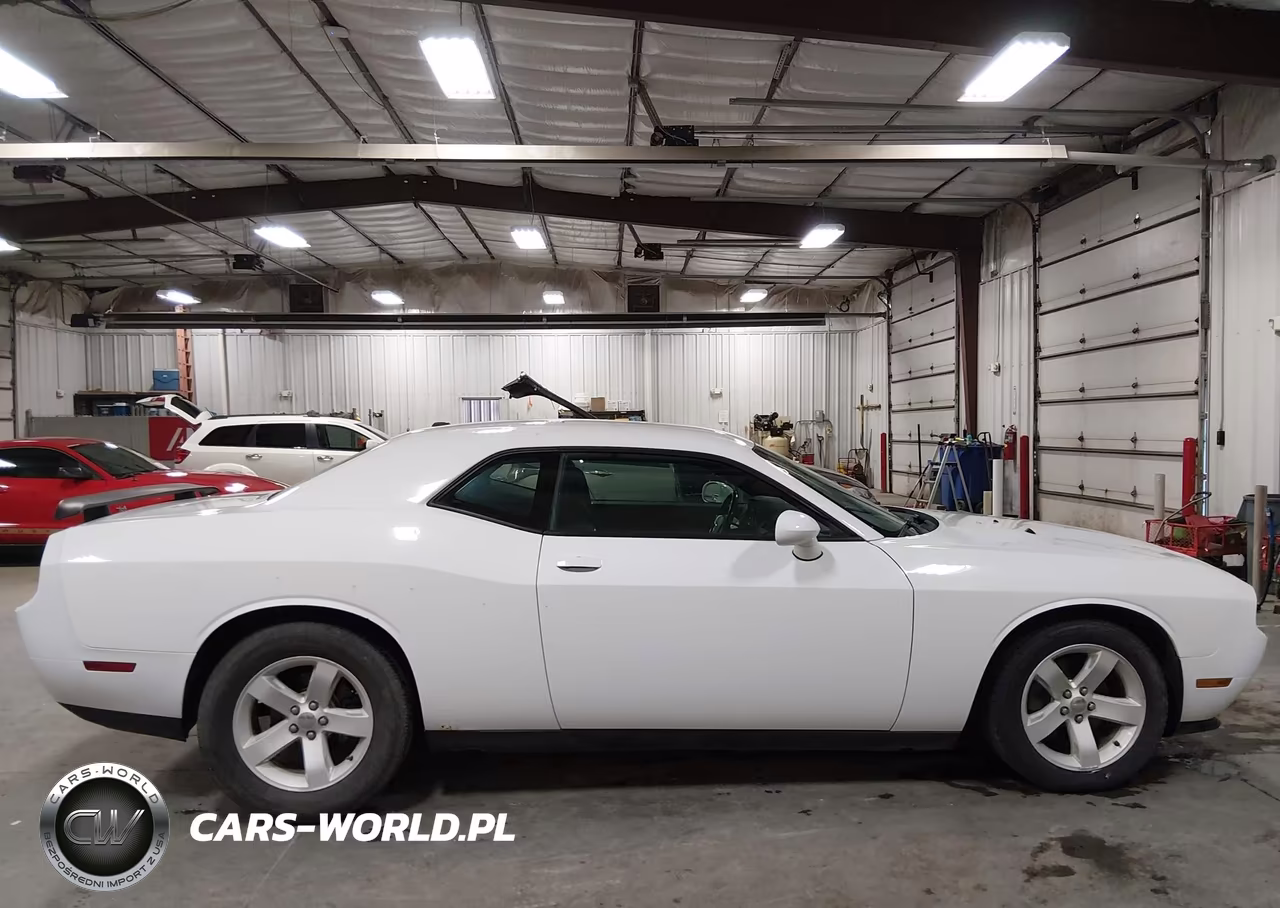 2013 Dodge Challenger Sxt VIN:2C3CDYAG0DH553782 - 13