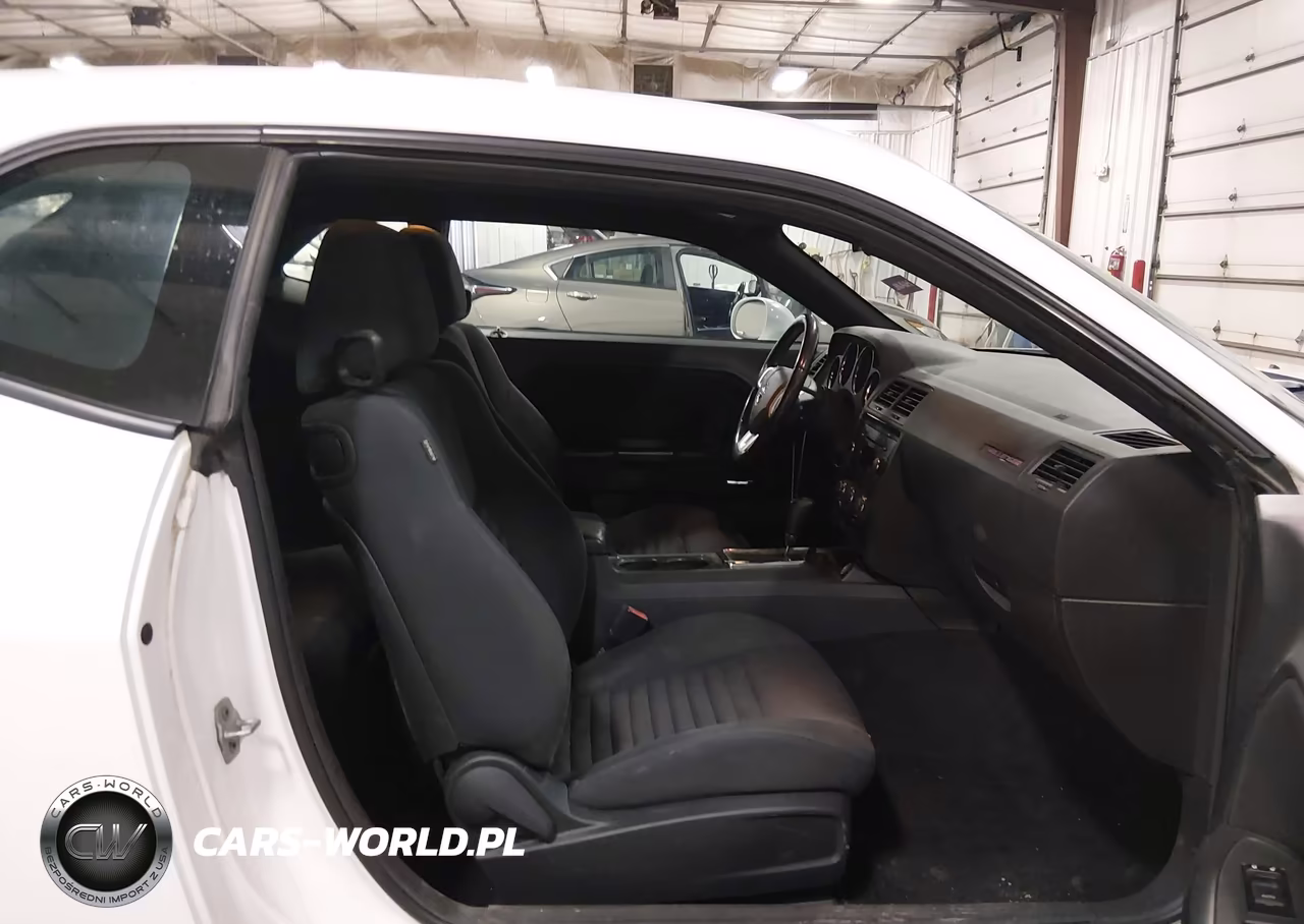 2013 Dodge Challenger Sxt VIN:2C3CDYAG0DH553782 - 5