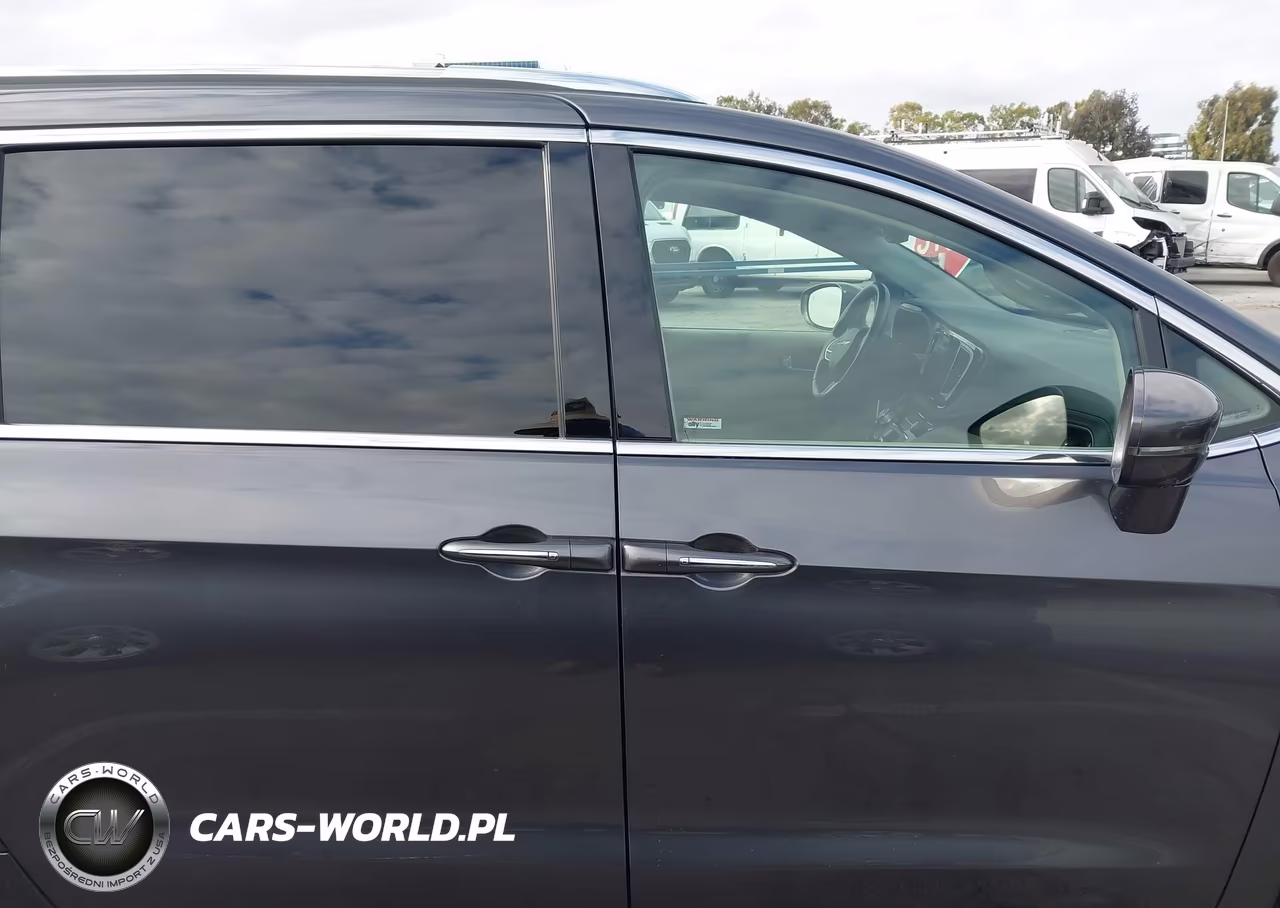 2021 Chrysler Pacifica Hybrid Touring L VIN:2C4RC1L71MR602897 - 14