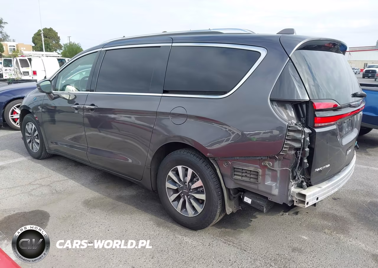 2021 Chrysler Pacifica Hybrid Touring L VIN:2C4RC1L71MR602897 - 3
