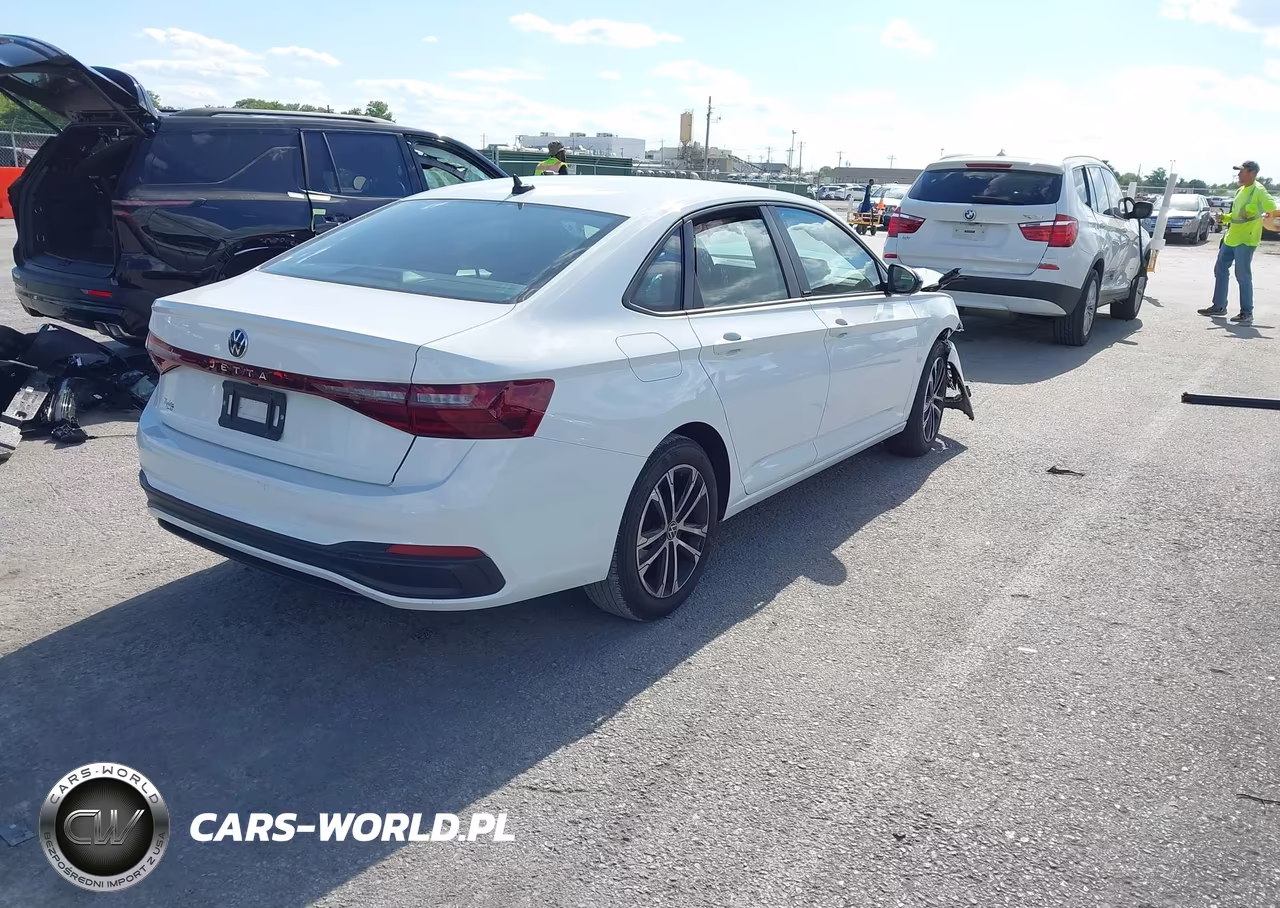 2025 Volkswagen Jetta 1.5T Sport VIN:3VWBX7BU0SM030447 - 4