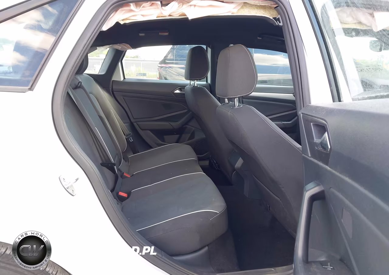 2025 Volkswagen Jetta 1.5T Sport VIN:3VWBX7BU0SM030447 - 8
