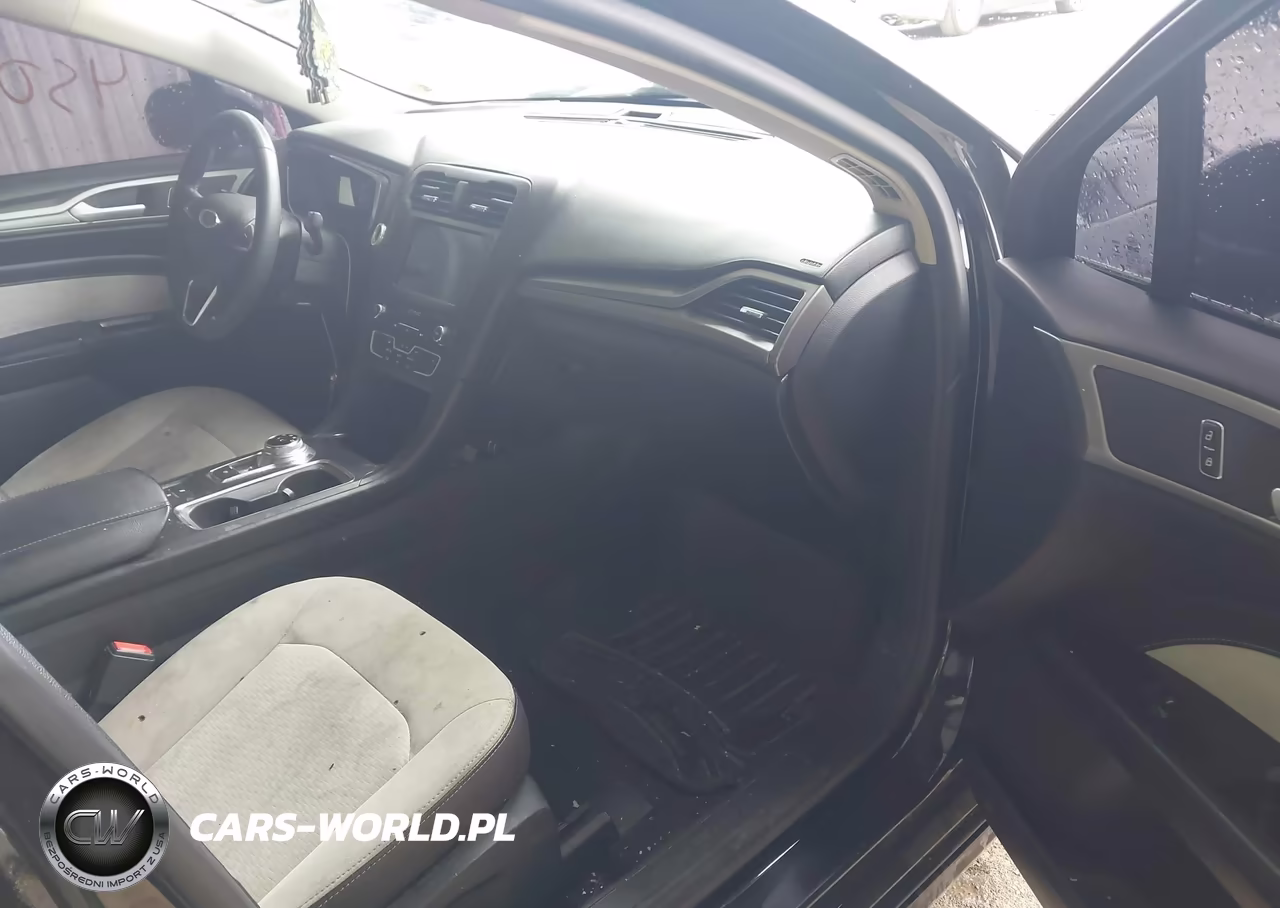 2020 Ford Fusion Se VIN:3FA6P0HD2LR105209 - 5