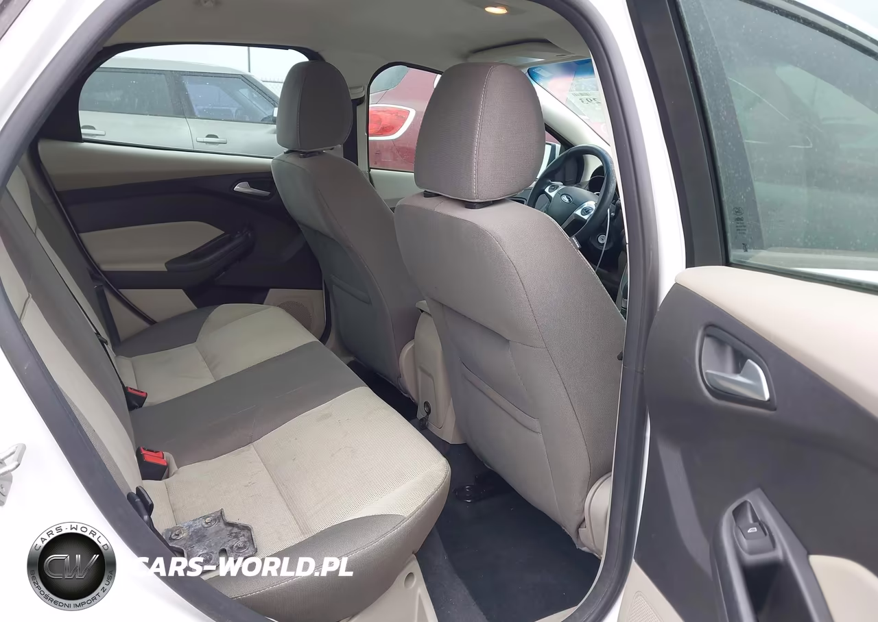 2014 Ford Focus Se VIN:1FADP3F27EL143613 - 8