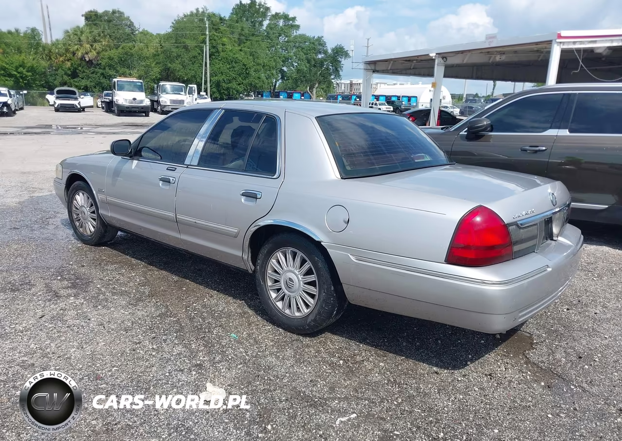 2010 Mercury Grand Marquis Ls (Fleet Only) VIN:2MEBM7FVXAX605315 - 3