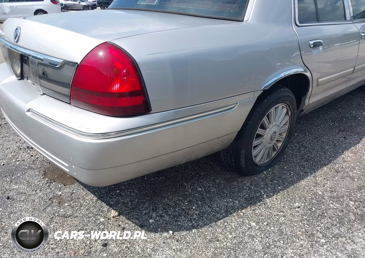 2010 Mercury Grand Marquis Ls (Fleet Only) VIN:2MEBM7FVXAX605315 - 6