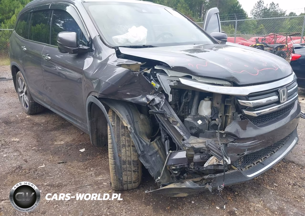 2018 Honda Pilot Touring VIN:5FNYF6H97JB044524 - 6