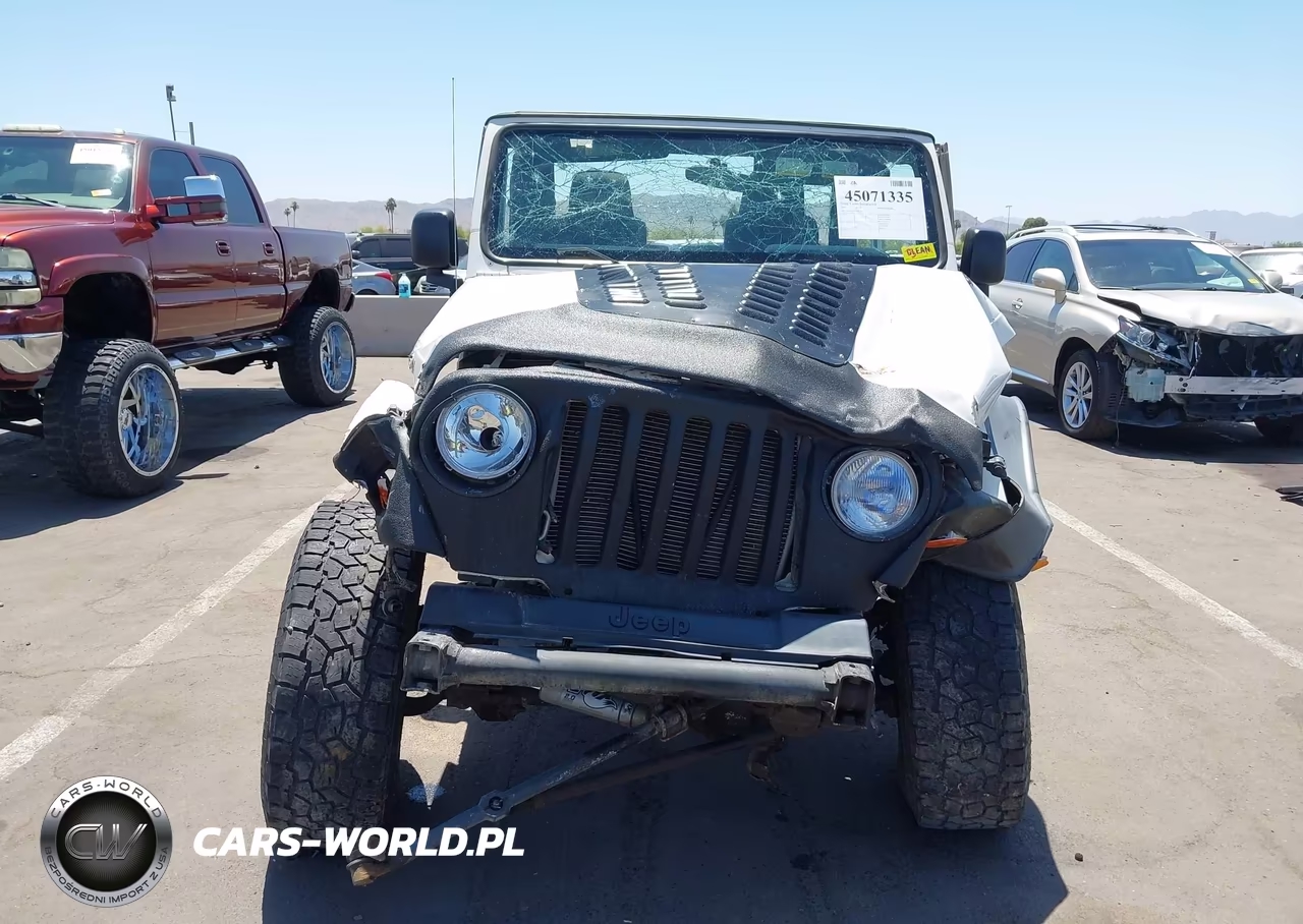 2005 Jeep Wrangler Unlimited Rubicon VIN:1J4FA64S45P327385 - 6