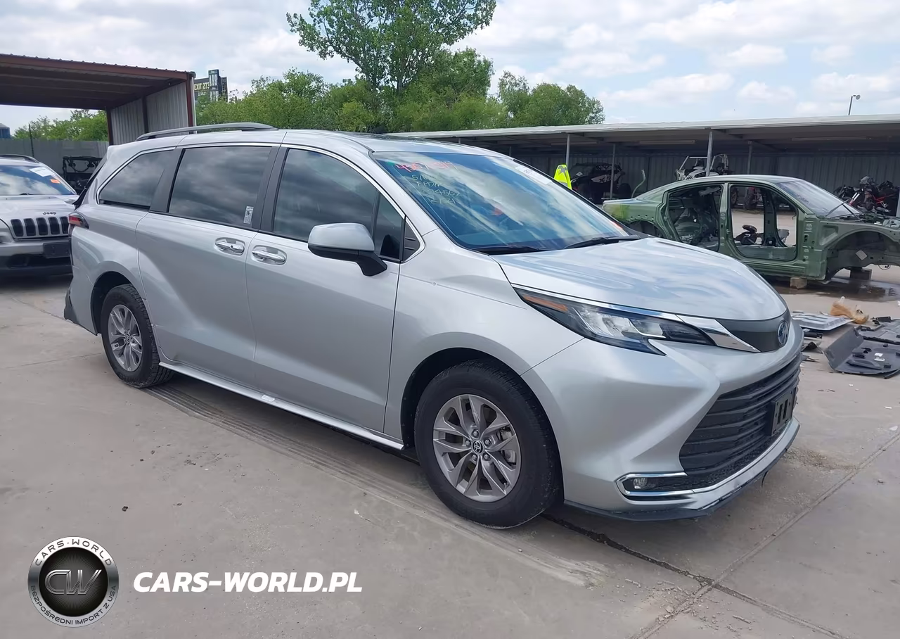 2022 Toyota Sienna Xle – zdjęcie 1 z 17
