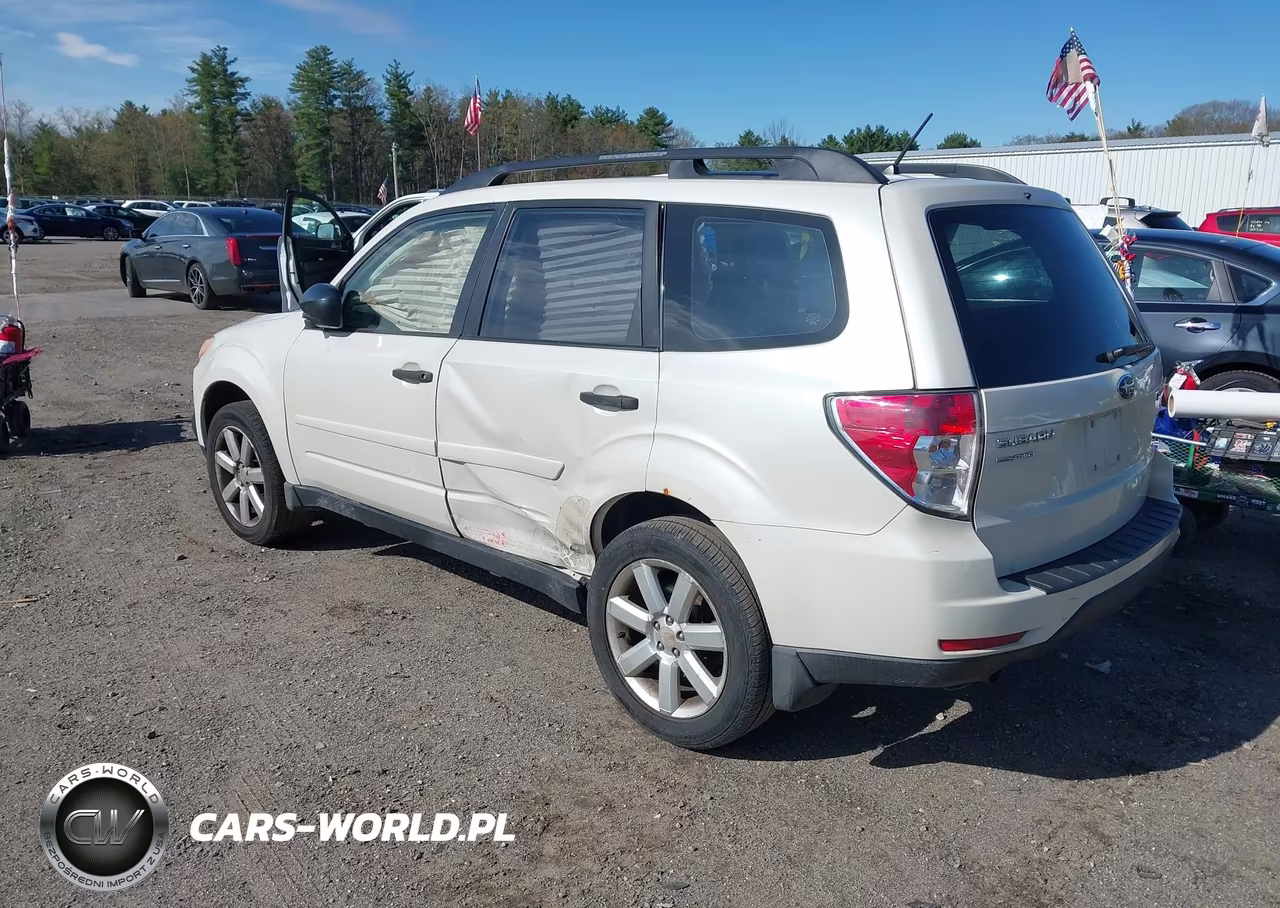 2011 Subaru Forester 2.5X VIN:JF2SHABC8BH777224 - 3